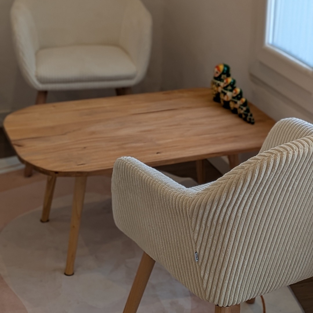 Salon de thérapie psychocorporelle à Ceyras - espace accueillant et apaisant